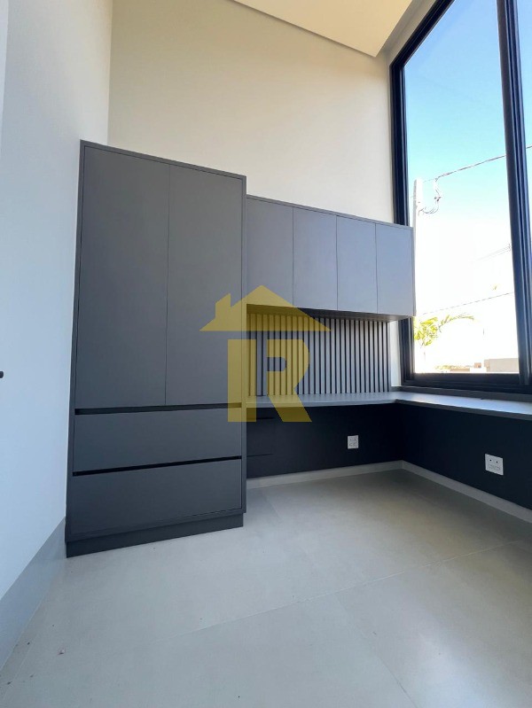 Casa de Condomínio com 3 quartos à venda, 20m² — foto 3 de 20
