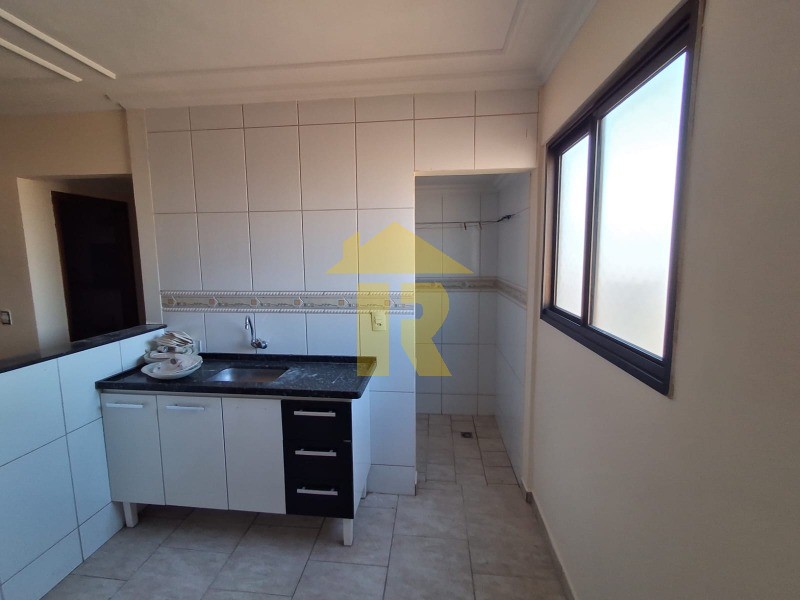 Apartamento com 2 quartos à venda, 64m² — foto 3 de 27