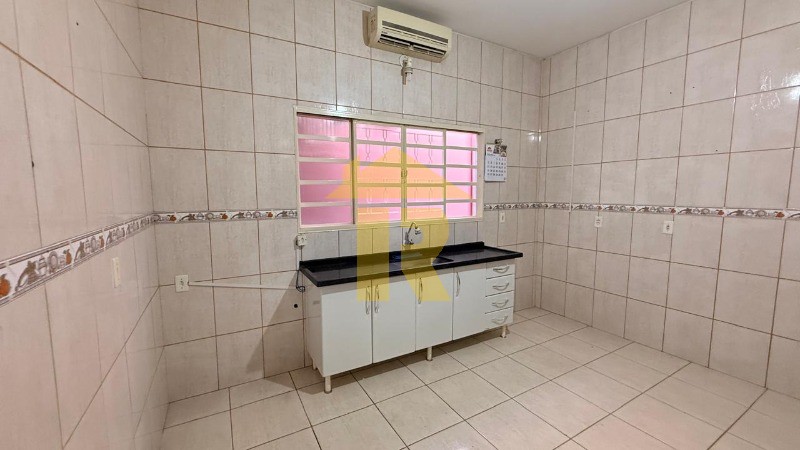 Casa com 2 quartos à venda, 130m² — foto 8 de 25