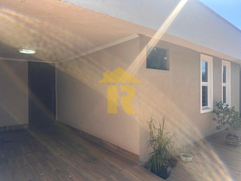 Casa com 4 quartos à venda e aluguel, 166m² — foto 4 de 32