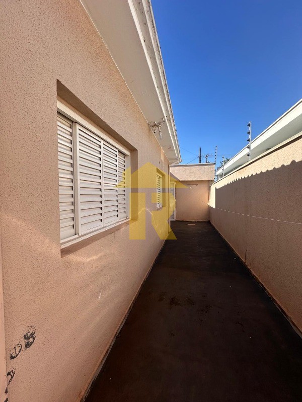 Casa com 4 quartos à venda e aluguel, 166m² — foto 21 de 32