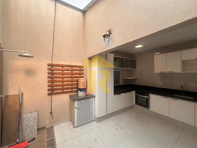 Casa de Condomínio com 2 quartos à venda, 60m² — foto 17 de 32
