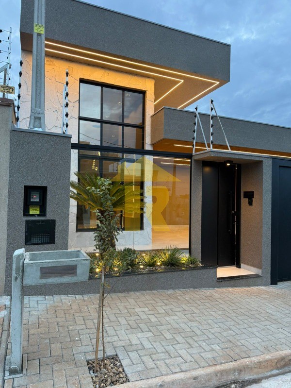 Casa com 3 quartos à venda, 143m² — foto 3 de 24