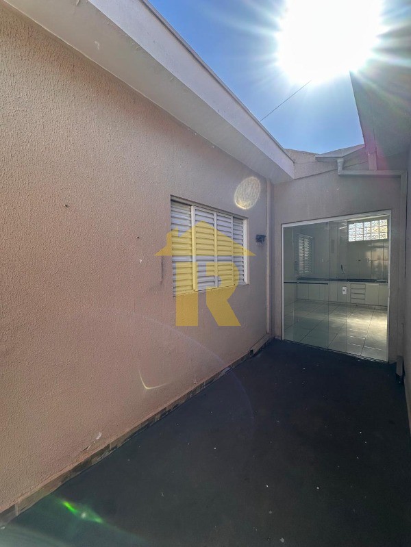 Casa com 4 quartos à venda e aluguel, 166m² — foto 16 de 32