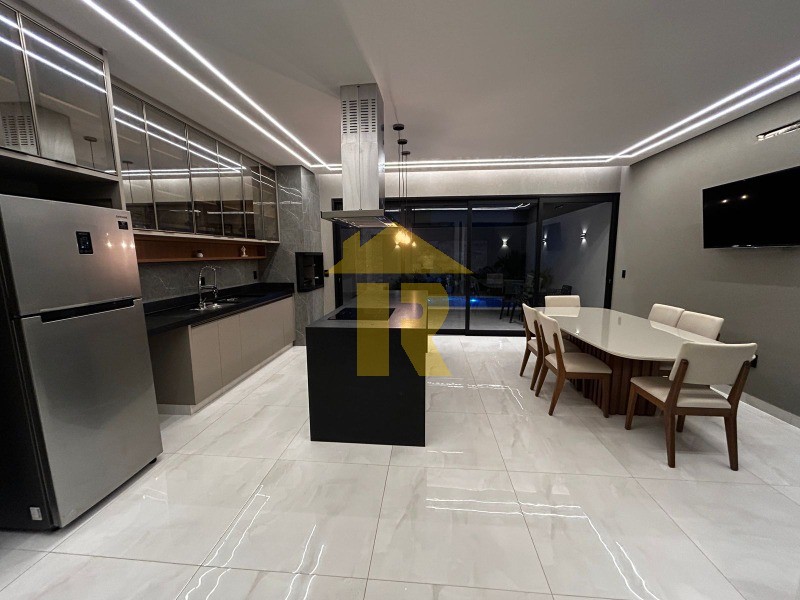 Casa de Condomínio com 3 quartos à venda, 160m² — foto 14 de 28