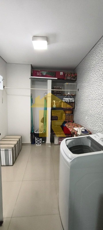 Casa de Condomínio com 3 quartos à venda, 188m² — foto 17 de 34