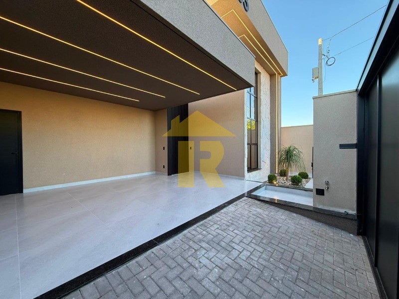 Casa com 3 quartos à venda, 125m² — foto 4 de 28