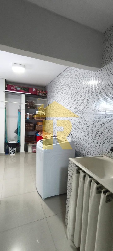 Casa de Condomínio com 3 quartos à venda, 188m² — foto 18 de 34