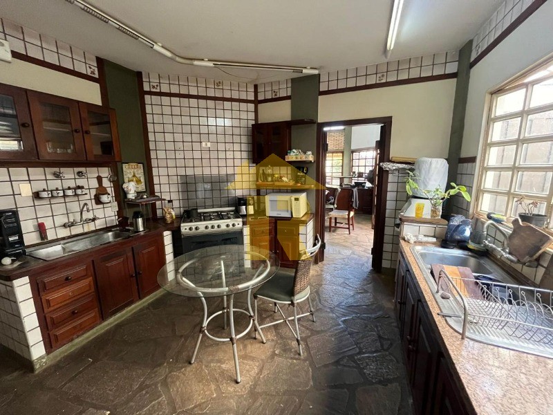 Casa com 3 quartos à venda e aluguel, 420m² — foto 11 de 46
