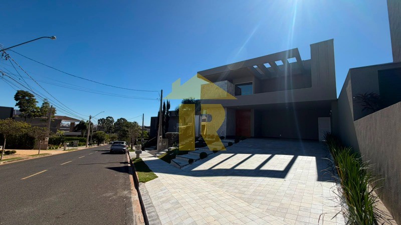 Casa de Condomínio com 3 quartos à venda, 300m² — foto 2 de 49