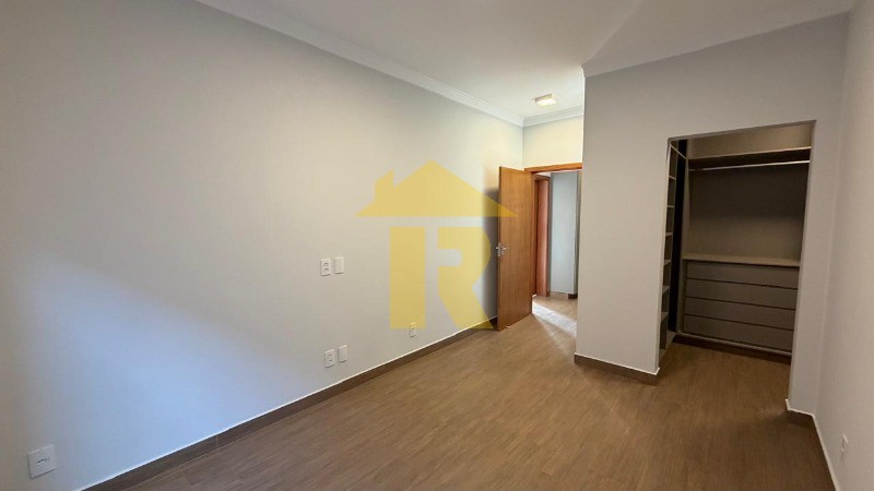Casa de Condomínio com 3 quartos à venda, 189m² — foto 19 de 28