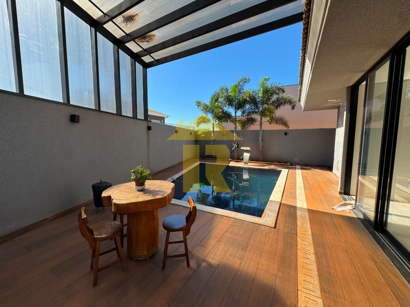 Casa de Condomínio com 3 quartos à venda, 330m² — foto 11 de 28