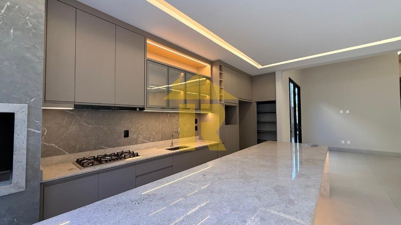 Casa de Condomínio com 3 quartos à venda, 220m² — foto 11 de 37