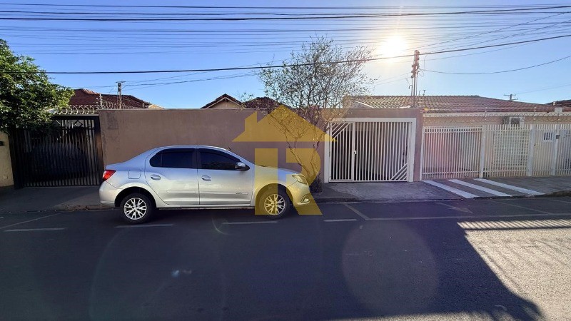 Casa com 2 quartos à venda, 130m² — foto 1 de 25