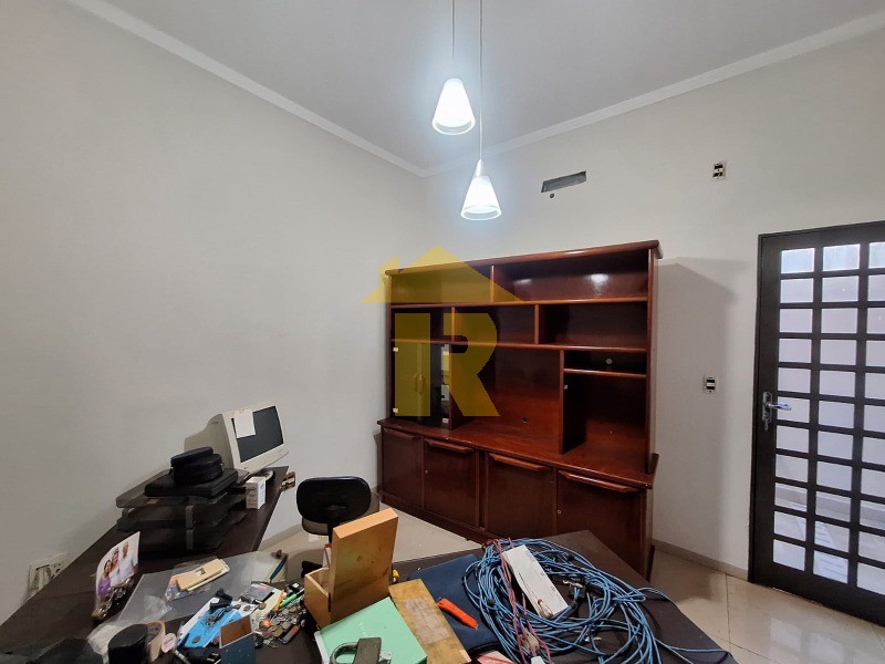 Casa com 3 quartos à venda e aluguel, 380m² — foto 5 de 29