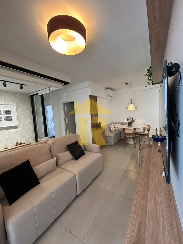 Apartamento com 3 quartos à venda, 77m² — foto 2 de 30