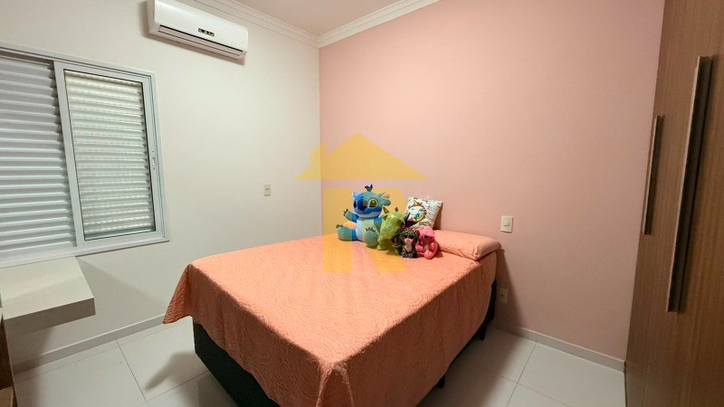 Casa de Condomínio com 3 quartos à venda, 240m² — foto 31 de 42