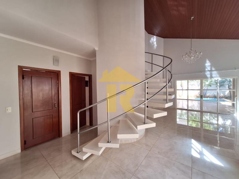 Casa de Condomínio com 3 quartos à venda e aluguel, 239m² — foto 4 de 20