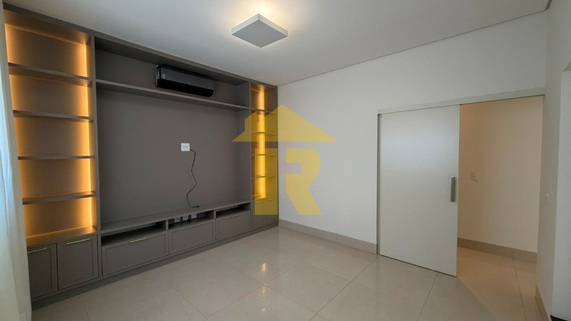 Casa de Condomínio com 3 quartos à venda, 300m² — foto 27 de 49