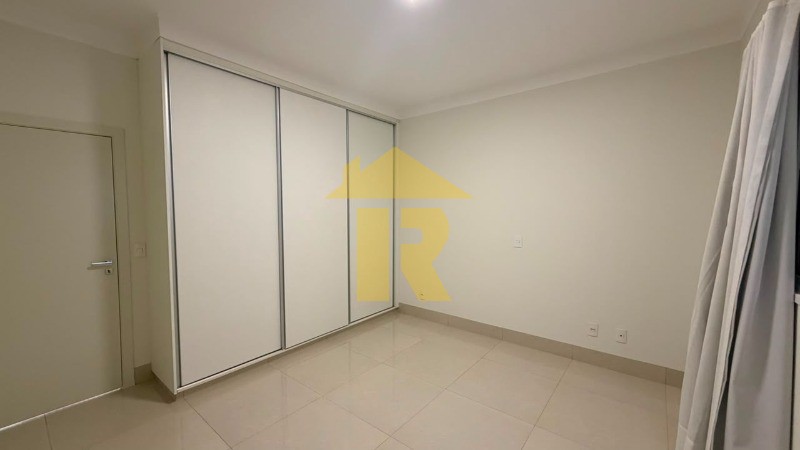 Casa de Condomínio com 3 quartos à venda, 300m² — foto 33 de 49