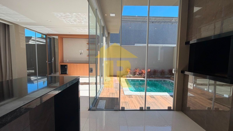 Casa de Condomínio com 3 quartos à venda, 300m² — foto 20 de 49