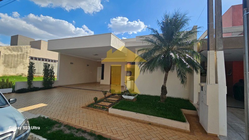 Casa de Condomínio com 3 quartos à venda, 150m² — foto 2 de 35