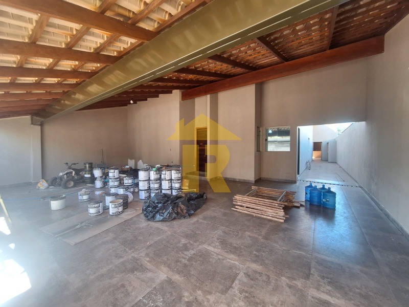Casa com 3 quartos à venda e aluguel, 380m² — foto 10 de 29