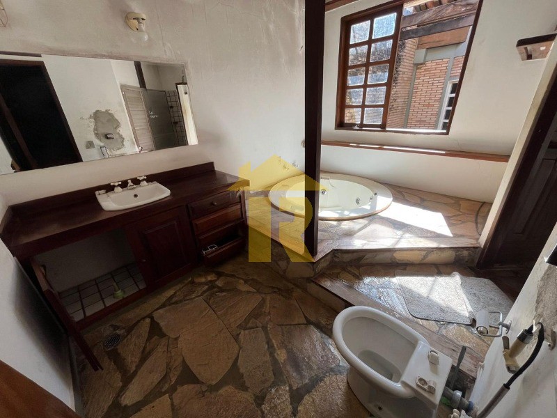 Casa com 3 quartos à venda e aluguel, 420m² — foto 43 de 46
