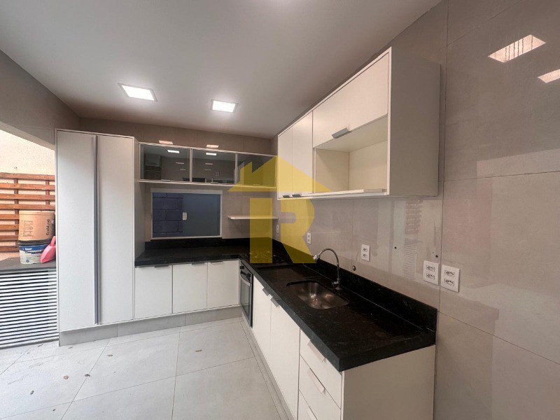 Casa de Condomínio com 2 quartos à venda, 60m² — foto 16 de 32
