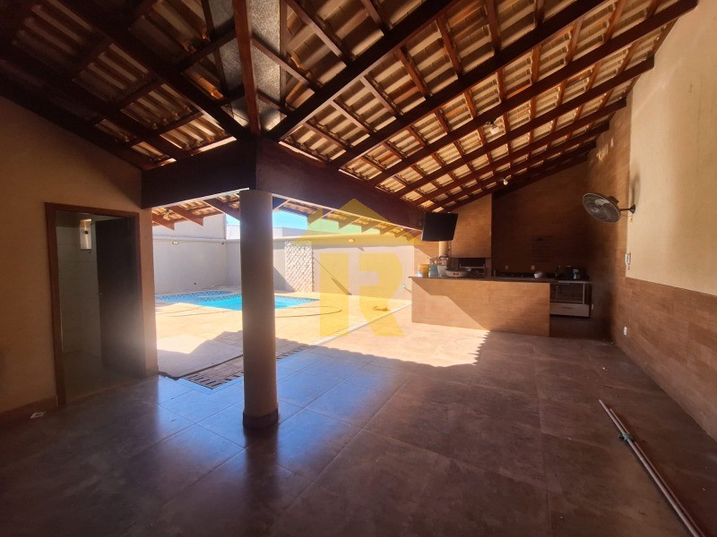 Casa com 3 quartos à venda e aluguel, 380m² — foto 14 de 29