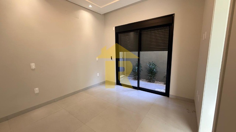Casa de Condomínio com 3 quartos à venda, 220m² — foto 23 de 37