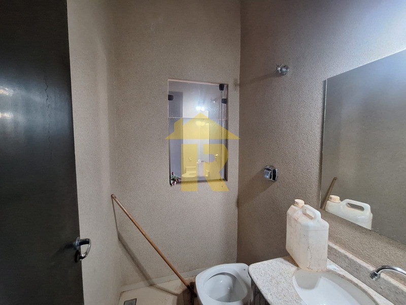 Casa com 3 quartos à venda e aluguel, 380m² — foto 18 de 29