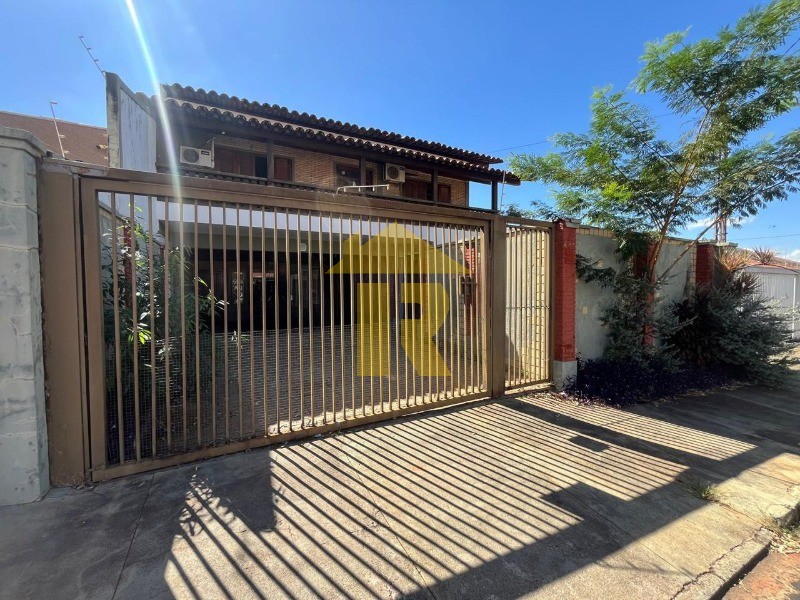 Casa com 3 quartos à venda e aluguel, 420m² — foto 2 de 46