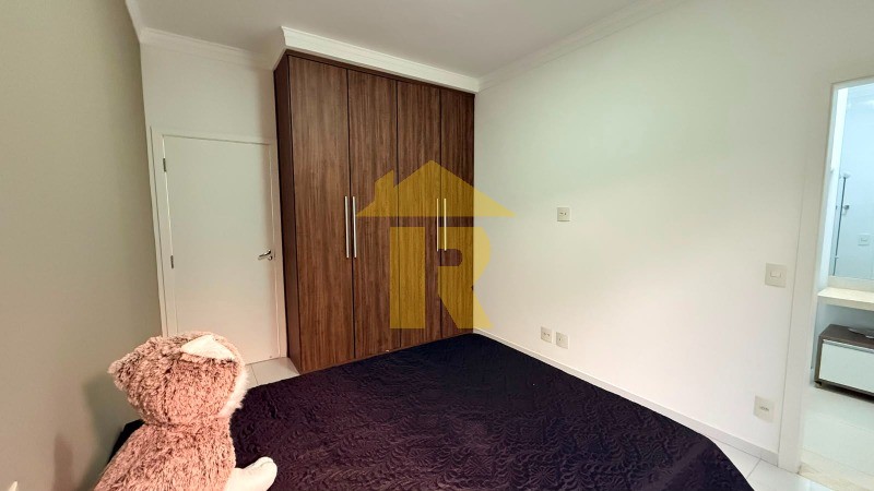 Casa de Condomínio com 3 quartos à venda, 240m² — foto 26 de 42
