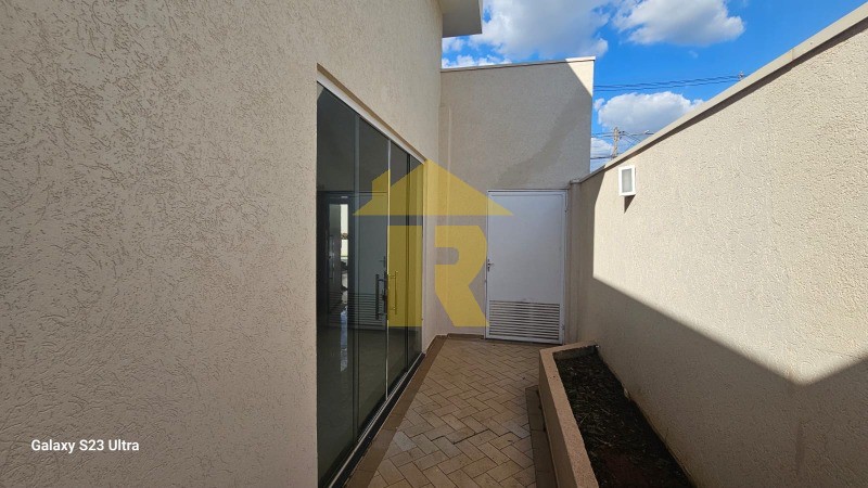 Casa de Condomínio com 3 quartos à venda, 150m² — foto 16 de 35