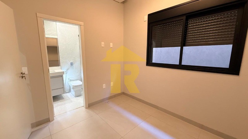 Casa de Condomínio com 3 quartos à venda, 220m² — foto 28 de 37