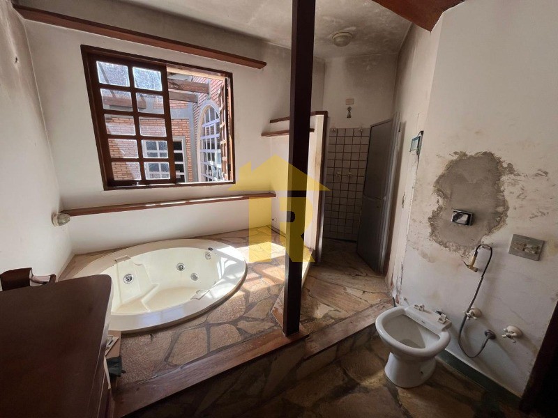 Casa com 3 quartos à venda e aluguel, 420m² — foto 44 de 46