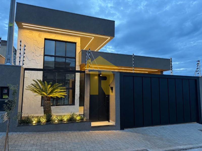 Casa com 3 quartos à venda, 143m² — foto 1 de 24