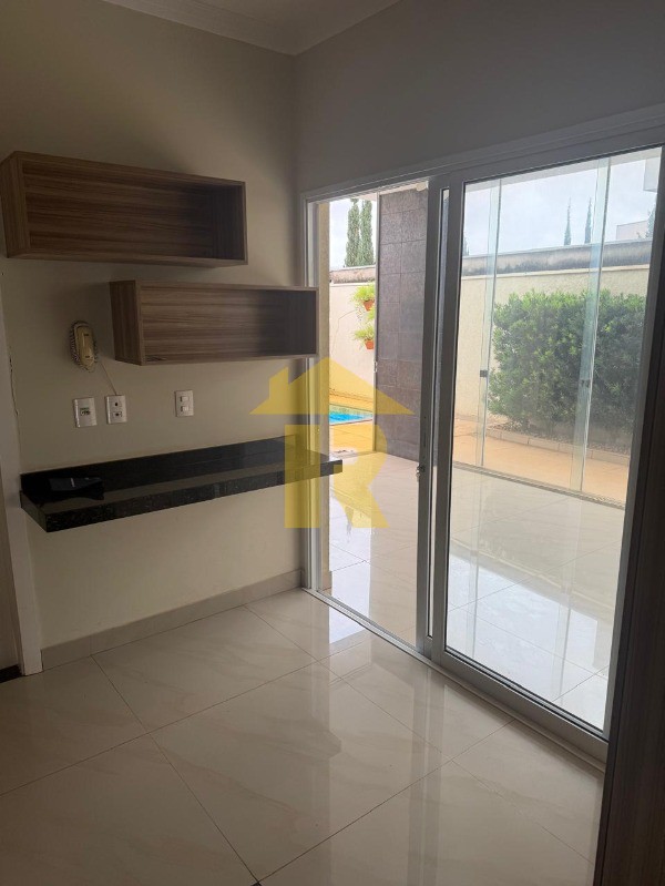 Casa de Condomínio com 3 quartos à venda, 193m² — foto 19 de 54