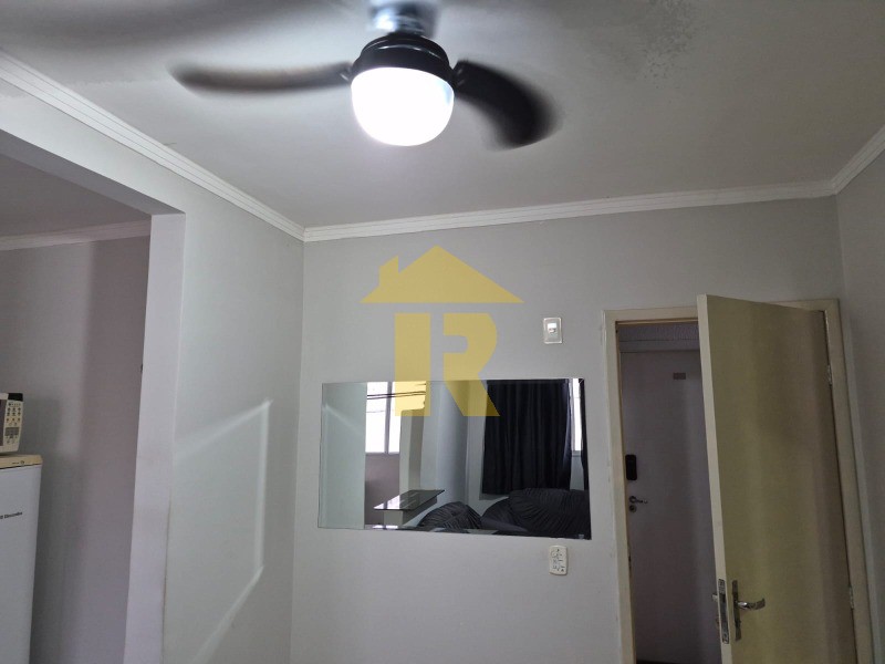 Apartamento com 2 quartos à venda, 45m² — foto 2 de 21