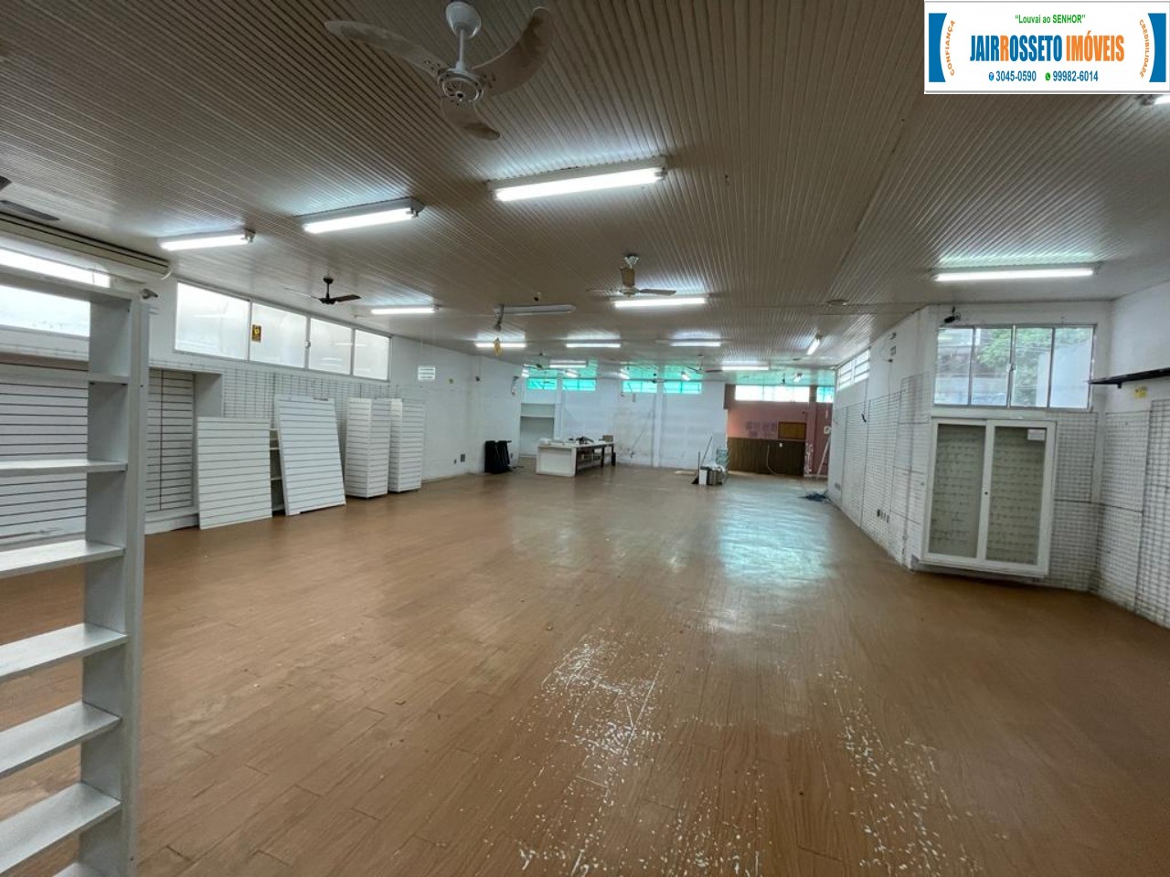 Loja-Salão, 200 m² - Foto 1