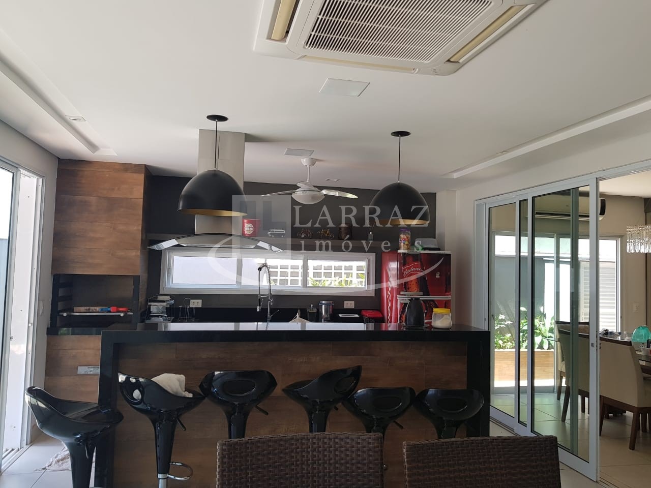 Casa, 4 quartos, 285 m² - Foto 1