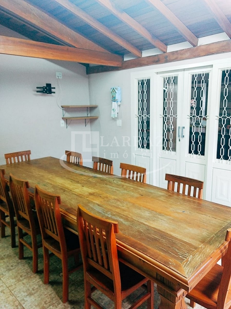 Casa, 4 quartos, 196 m² - Foto 2