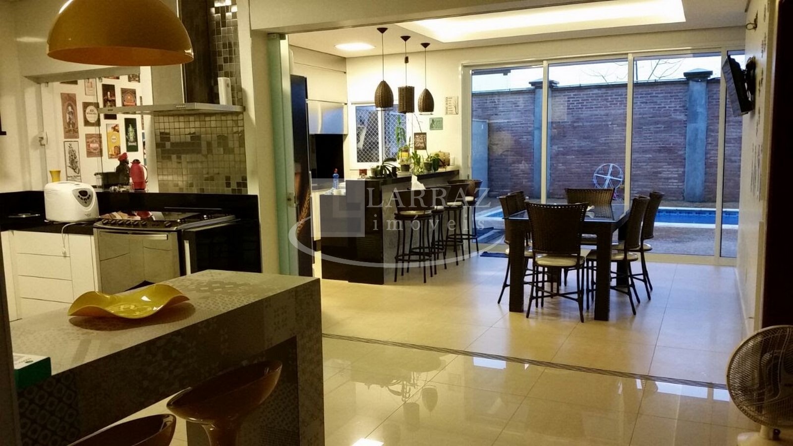 Casa, 3 quartos, 330 m² - Foto 2