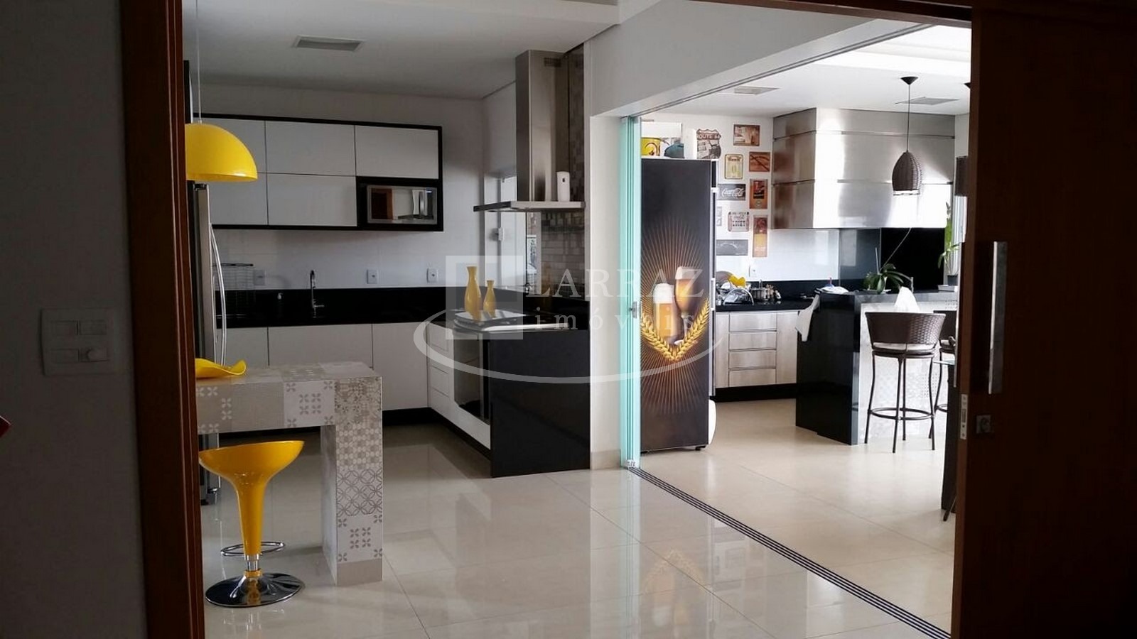 Casa, 3 quartos, 330 m² - Foto 3