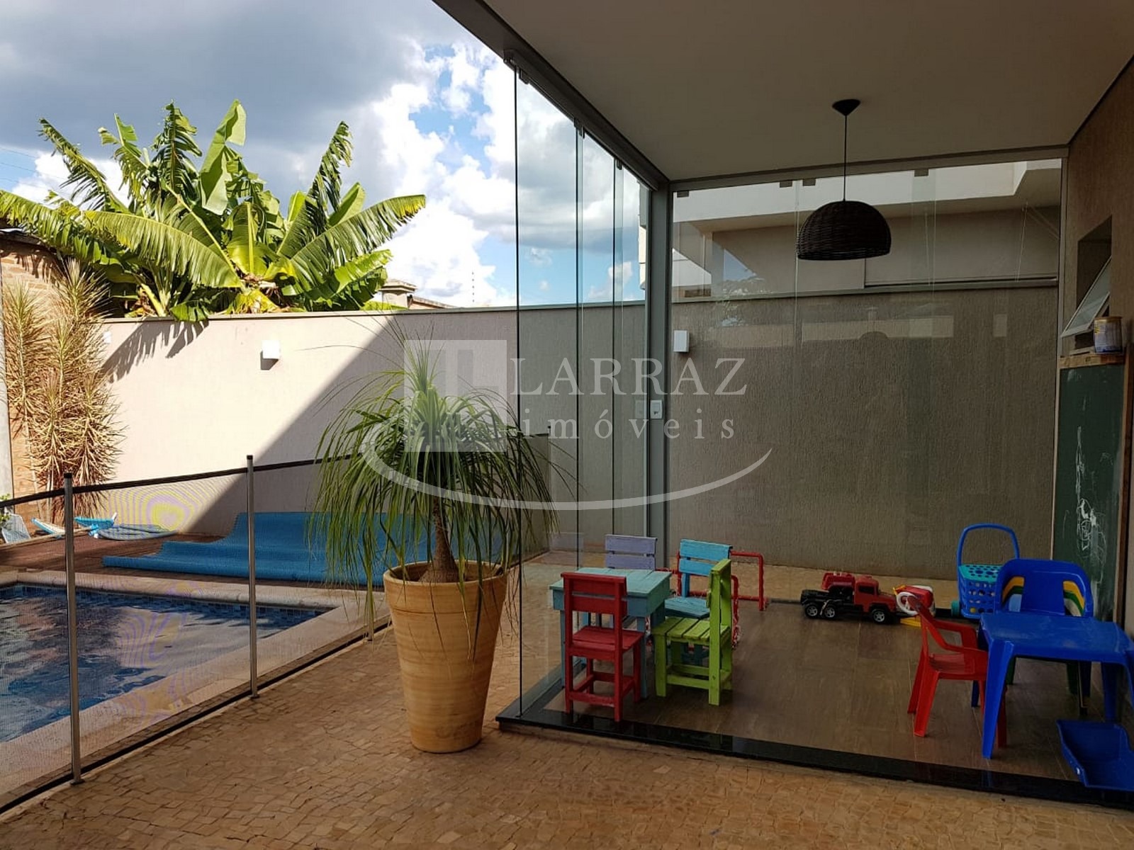 Casa, 3 quartos, 330 m² - Foto 9