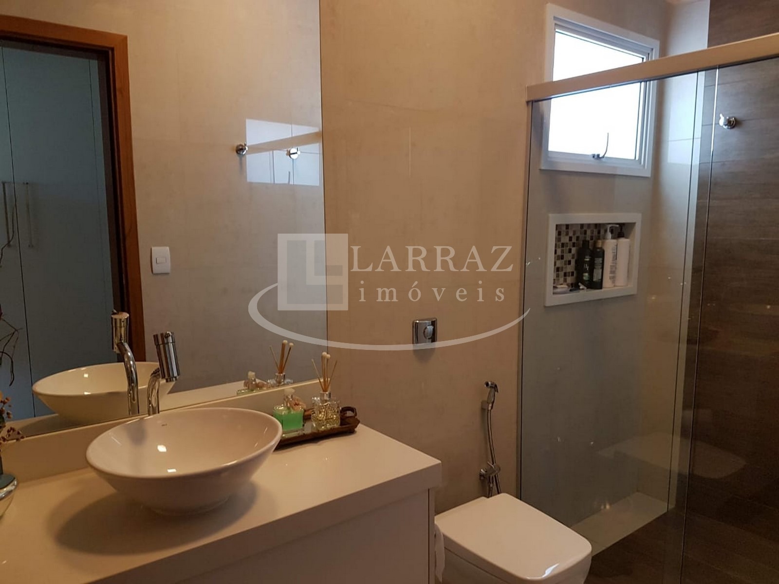Casa, 3 quartos, 330 m² - Foto 42