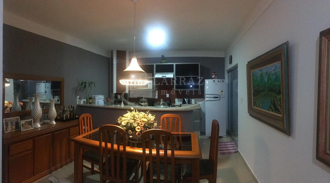 Casa, 3 quartos, 180 m² - Foto 2