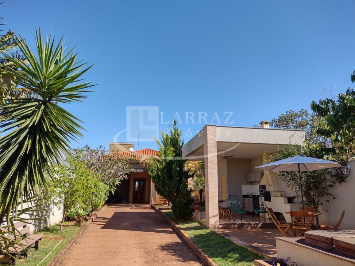 Casa, 3 quartos, 195 m² - Foto 1