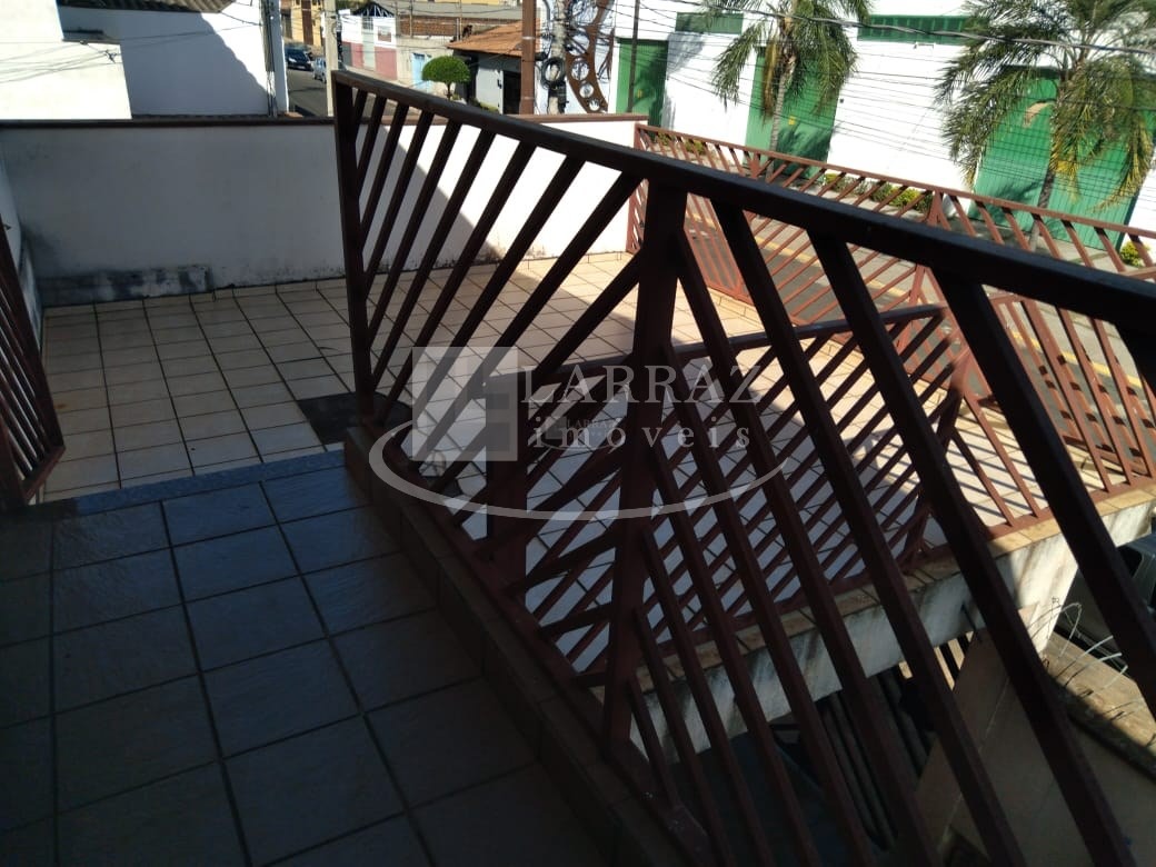 Casa, 3 quartos, 202 m² - Foto 3